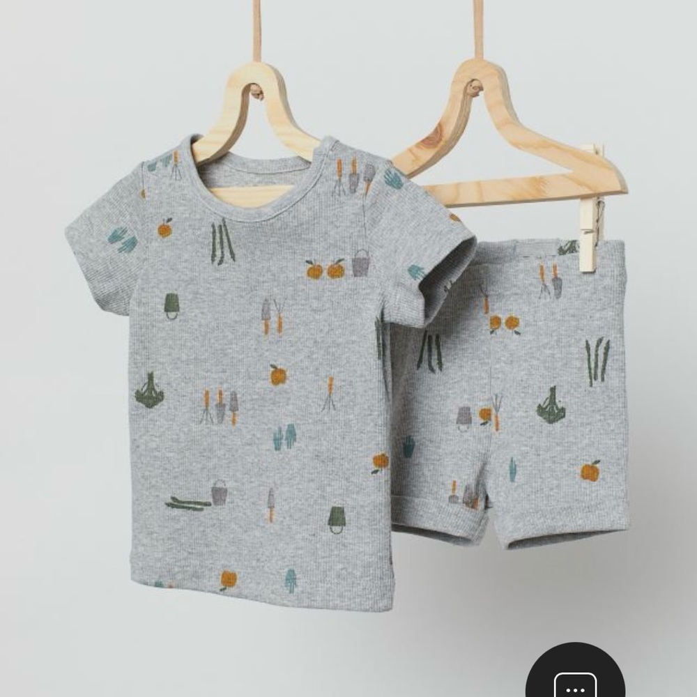 H&M Ribbed Garden Short Set